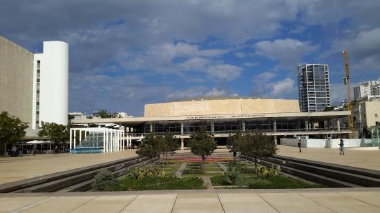 Plaza Habima